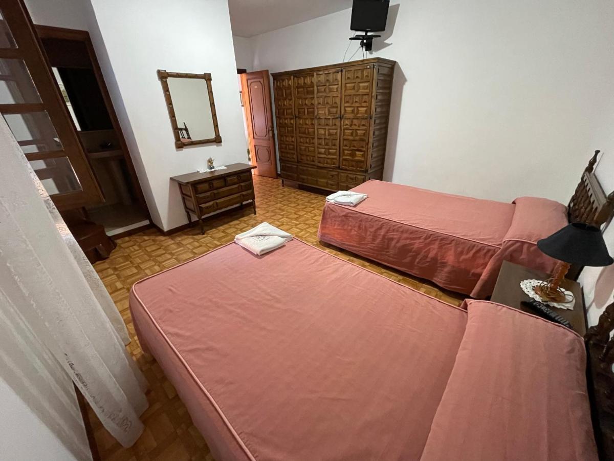 Hostal Restaurante Luz De Luna Villanueva De Arosa Buitenkant foto