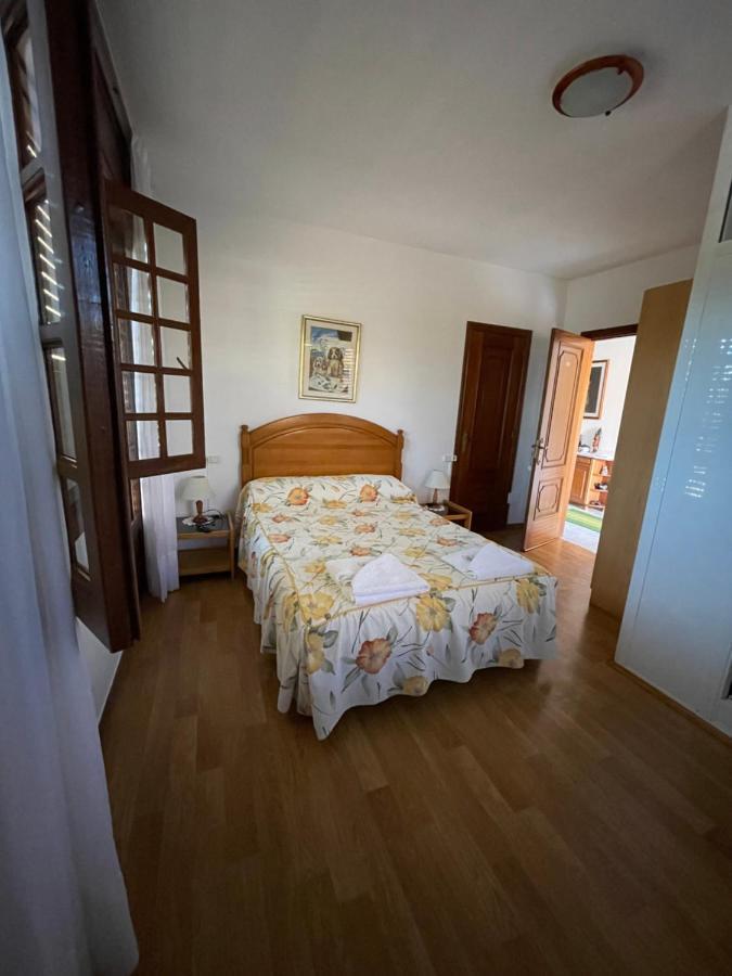 Hostal Restaurante Luz De Luna Villanueva De Arosa Buitenkant foto